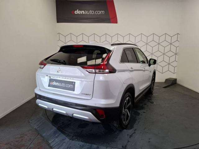 Mitsubishi Eclipse Cross image 8