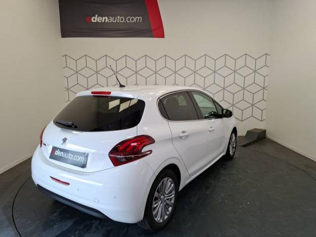 Peugeot 208 image 3
