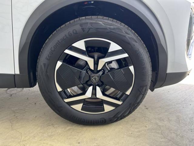 Peugeot 2008 image 9