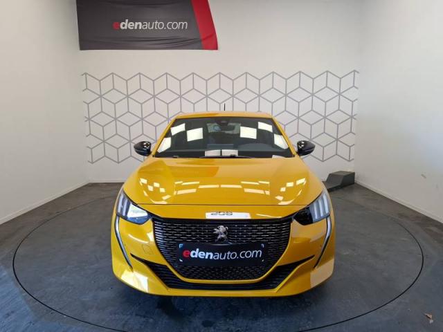 Peugeot 208 image 1