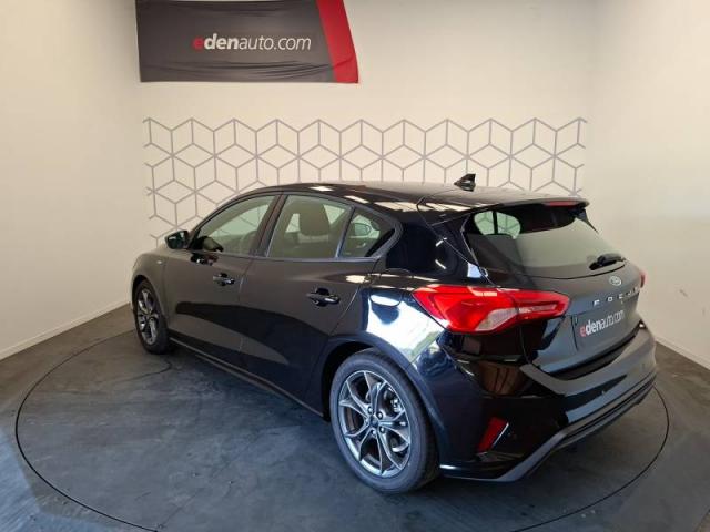 Ford Focus image 2