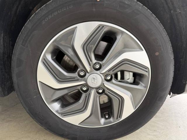 Hyundai Kona image 2