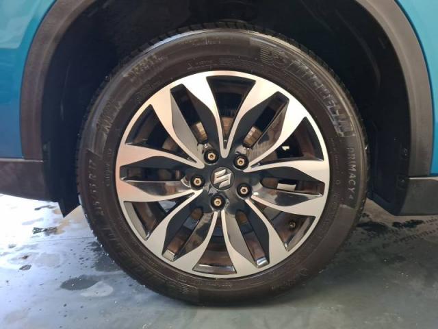 Suzuki Vitara image 2