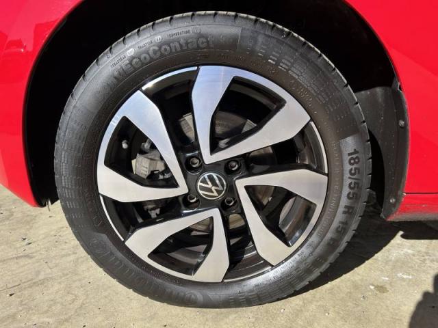 Volkswagen Up! image 7