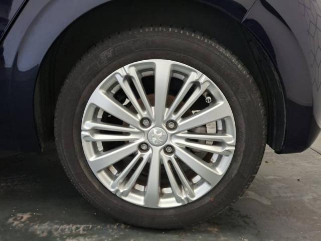 Peugeot 208 image 7