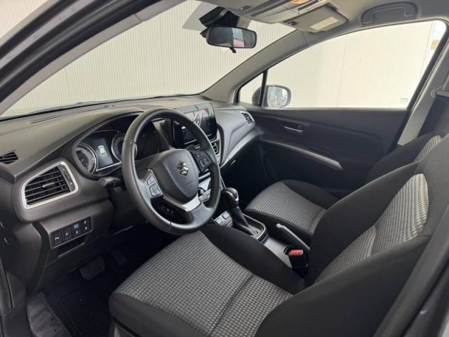 Suzuki S-Cross image 1