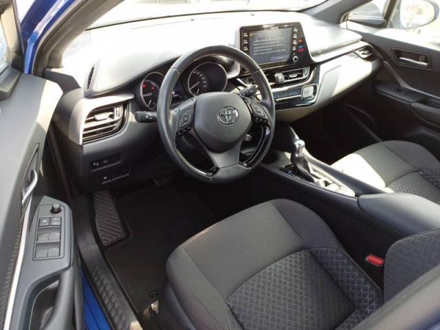 Toyota C-Hr image 5