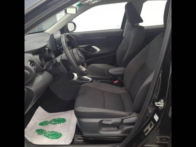 Toyota Yaris image 8