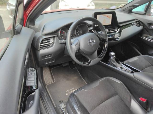 Toyota C-Hr image 2
