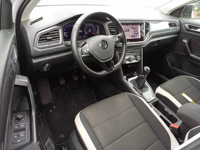 Volkswagen T-Roc image 7