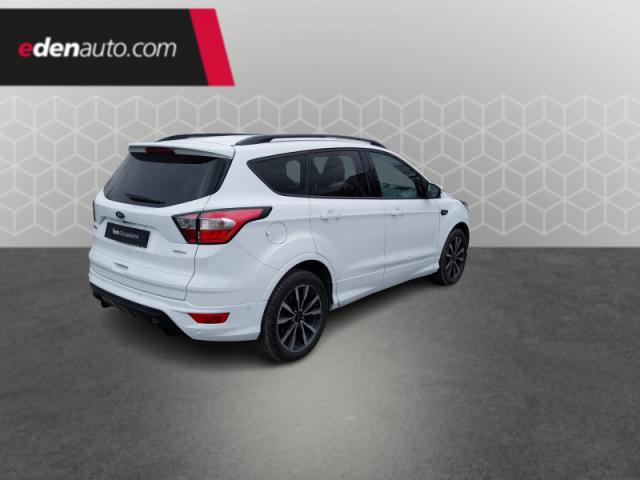 Ford Kuga image 9