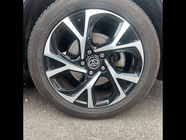 Toyota C-Hr image 3