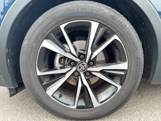 Toyota C-Hr image 1