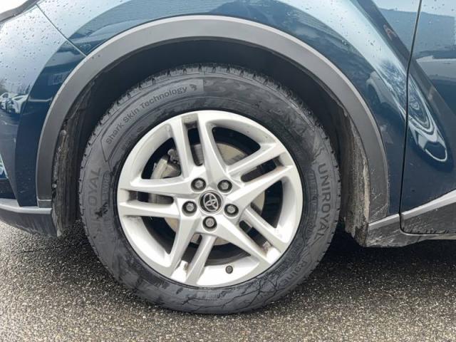 Toyota C-Hr image 4