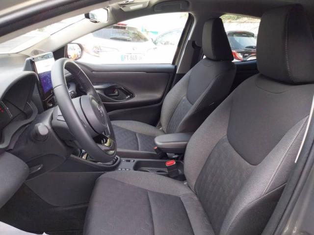 Toyota Yaris image 2