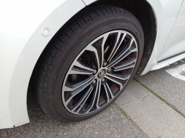 Toyota Corolla image 6