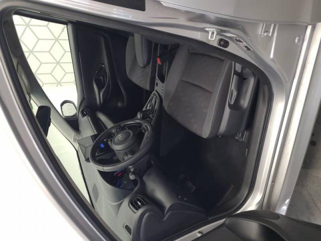 Toyota Yaris image 6