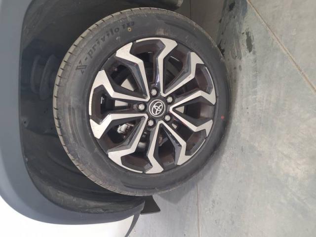 Toyota Yaris image 8