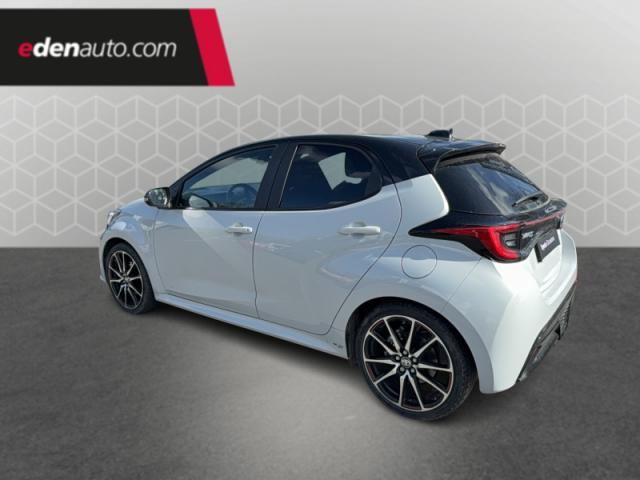 Toyota Yaris image 2