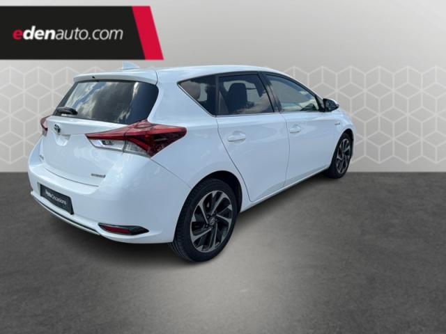 Toyota Auris image 6