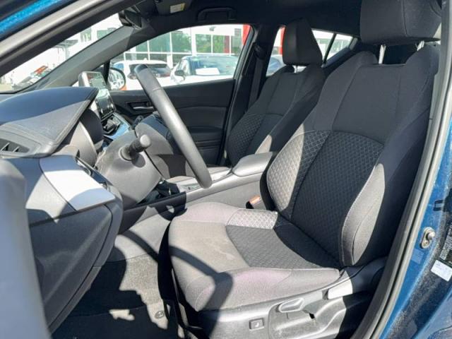 Toyota C-Hr image 1