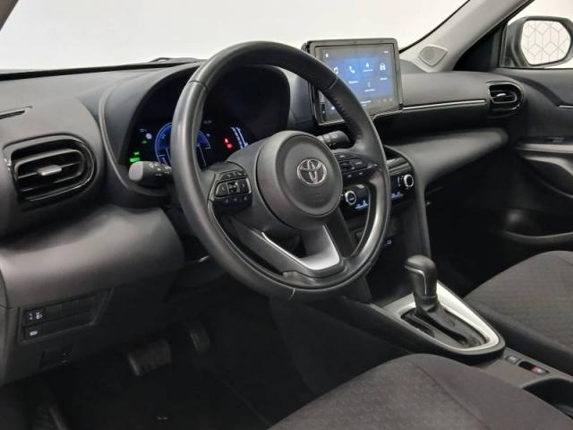 Toyota Yaris image 2