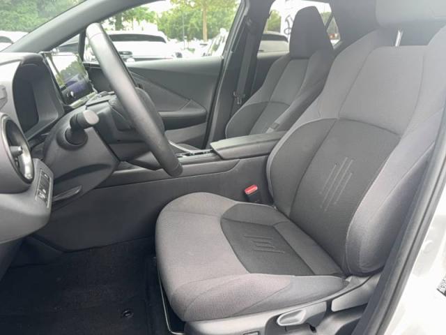 Toyota C-Hr image 6
