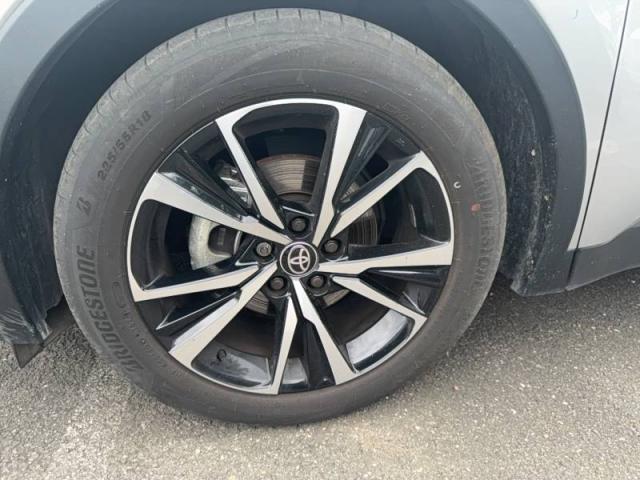 Toyota C-Hr image 4