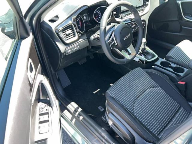 Kia Ceed image 7