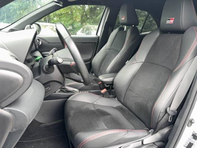 Toyota Yaris image 2