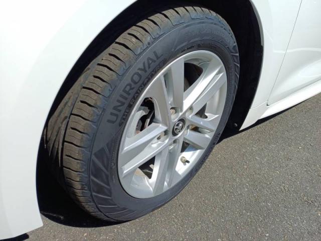 Toyota Corolla image 6