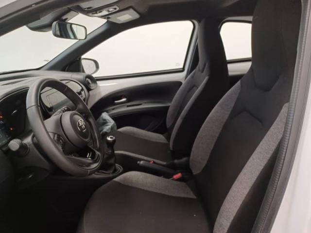 Toyota Aygo X image 3