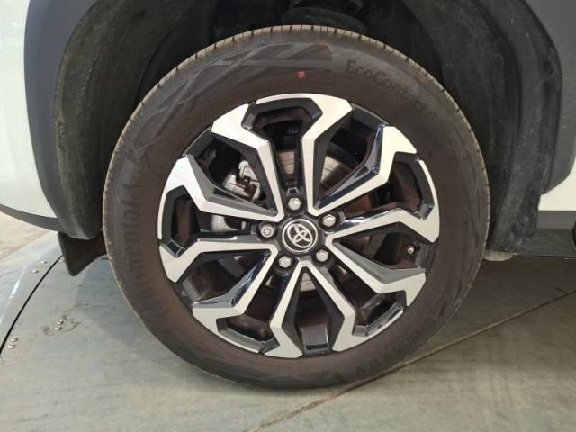 Toyota Yaris image 5