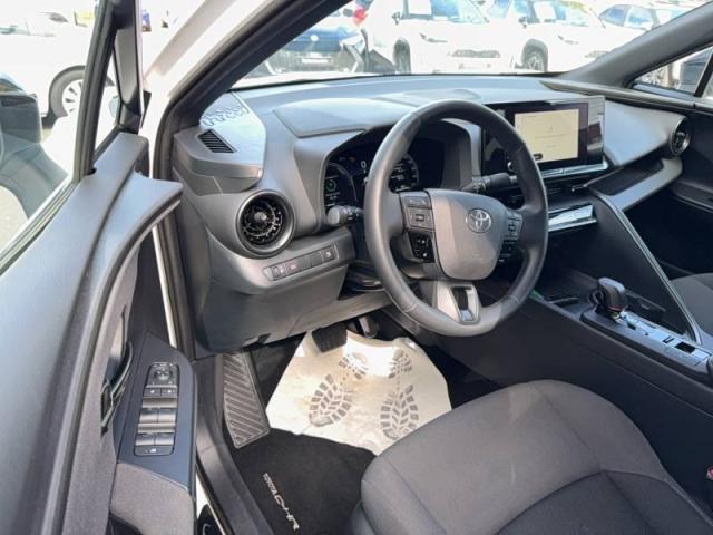 Toyota C-Hr image 6