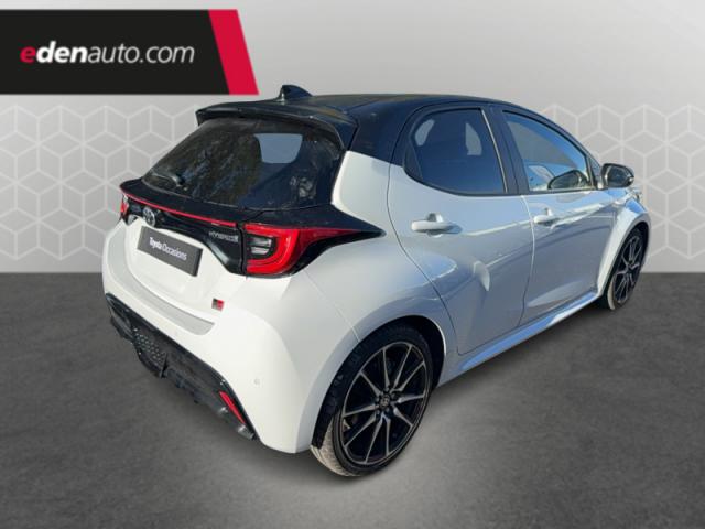 Toyota Yaris image 2