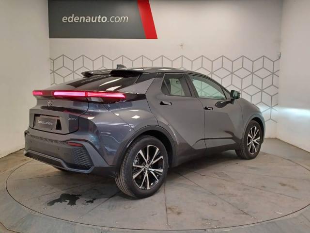 Toyota C-Hr image 5