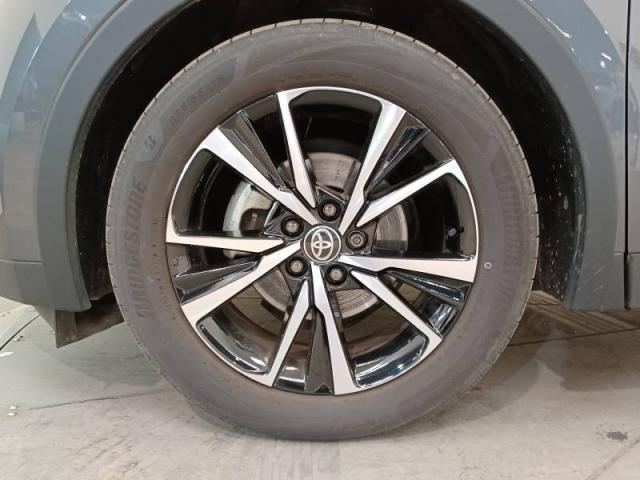 Toyota C-Hr image 3