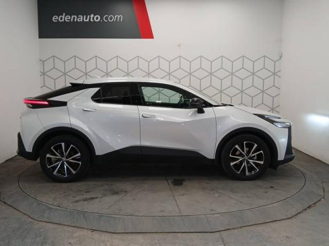 Toyota C-Hr image 9