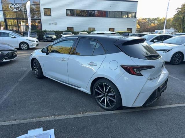 Toyota Corolla image 8