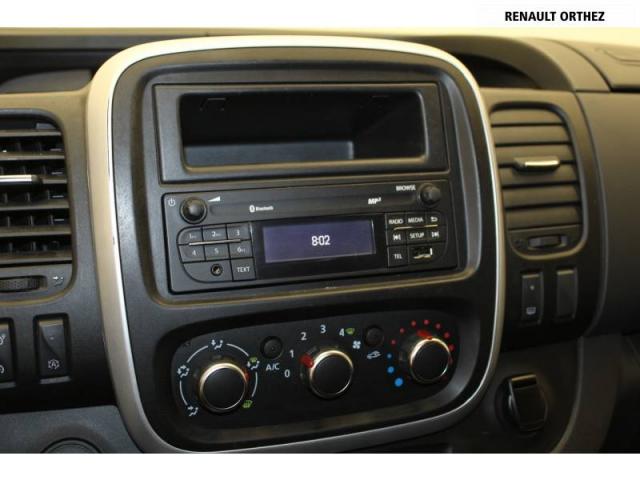 Renault Trafic image 9