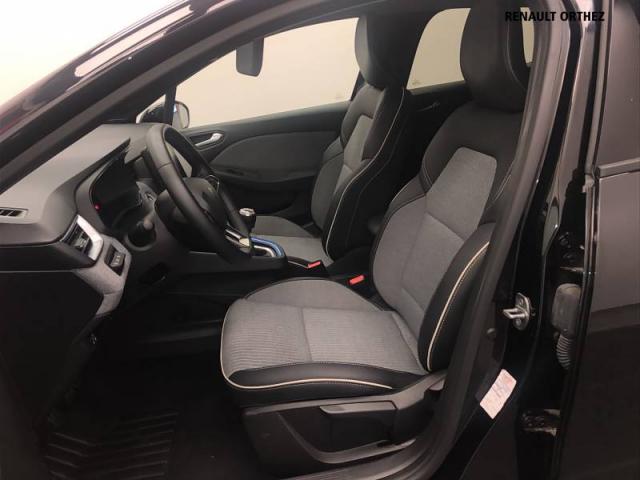 Renault Clio image 9