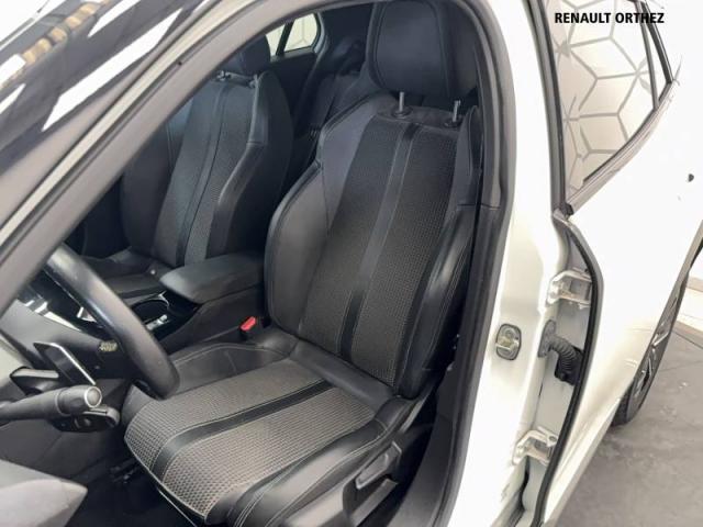 Peugeot 2008 image 1