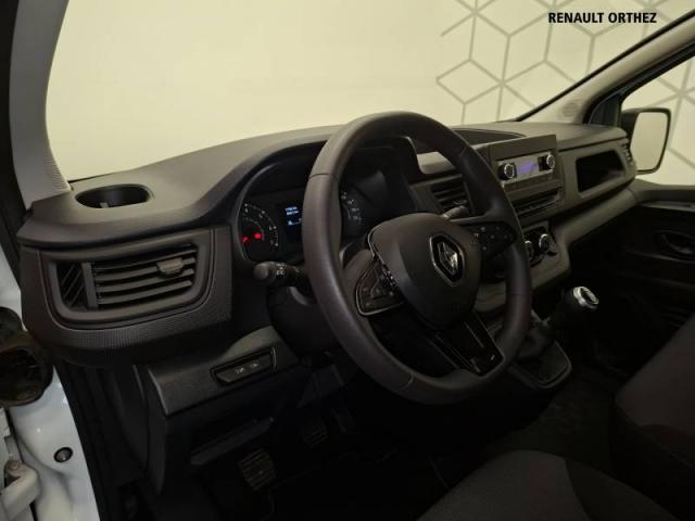 Renault Trafic image 3