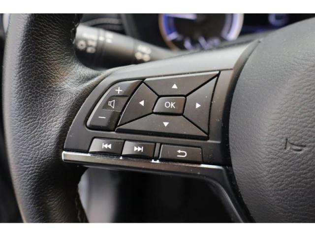 Nissan Juke image 9