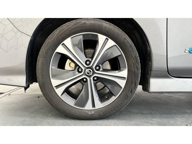 Nissan Leaf image 4