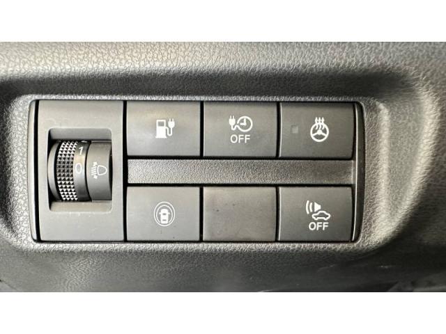 Nissan Leaf image 6