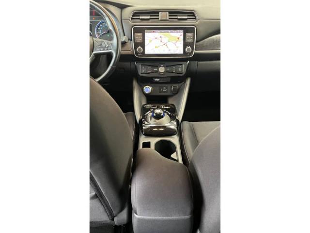 Nissan Leaf image 8