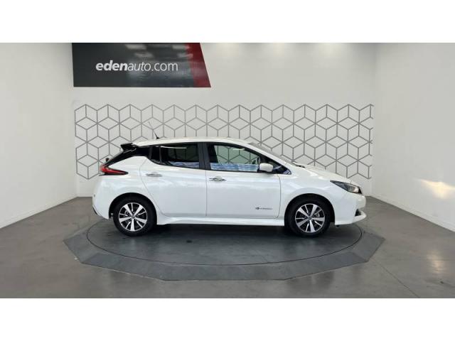 Nissan Leaf image 1