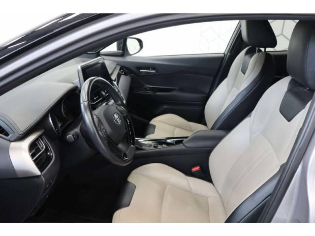 Toyota C-Hr image 5