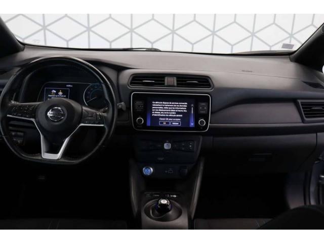 Nissan Leaf image 5